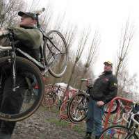 mw-gk-the pit crews always keep the bikes out of the mud for their riders-sm.jpg